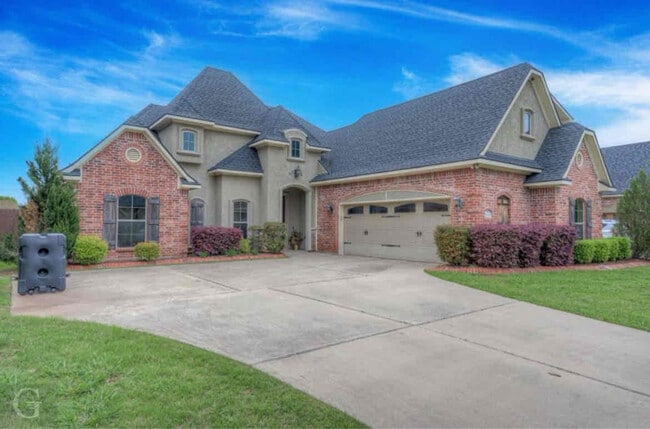 property at 5105 Tensas Dr