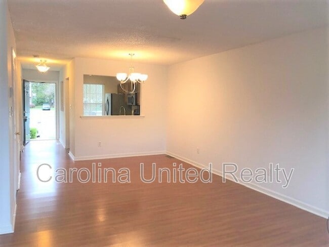 8235 Circle Tree Ln in Charlotte, NC - Building Photo - Building Photo