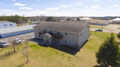 Greenwood Apartments in Baxter, MN - Building Photo - Building Photo