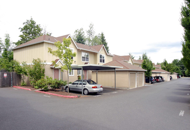 Tuxedo Park Apartments in Portland, OR - Building Photo - Building Photo