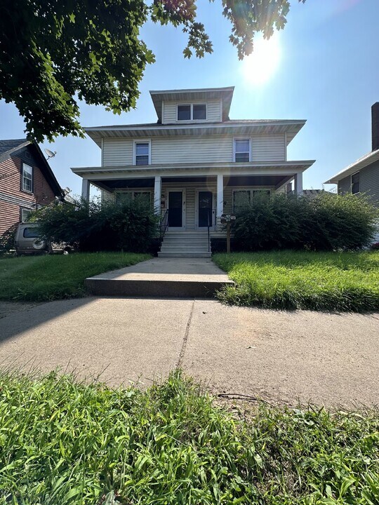 707 5th Ave in Eau Claire, WI - Building Photo