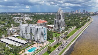 2401 Bayshore Blvd in Tampa, FL - Building Photo