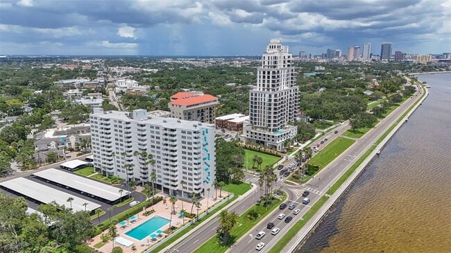 property at 2401 Bayshore Blvd