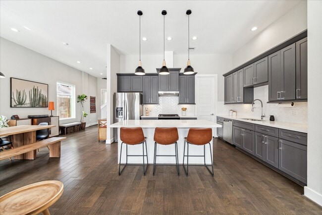property at 822 Morris St