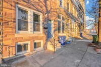 2124 E Hoffman St photo'