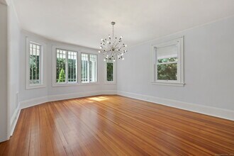 53 Indian Field Rd in Greenwich, CT - Building Photo - Building Photo