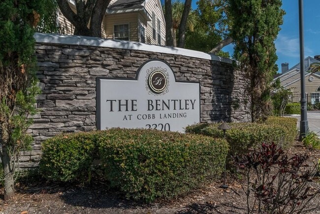 3310 Haviland Ct in Palm Harbor, FL - Building Photo - Building Photo