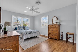 16 Mary Ann Dr in Brick, NJ - Building Photo - Building Photo