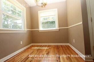 923 Elliott St SE in Grand Rapids, MI - Building Photo - Building Photo