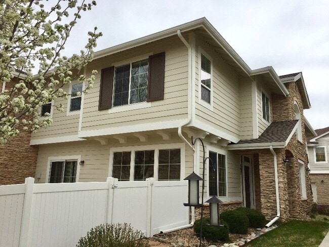 197 Whitehaven Cir in Littleton, CO - Foto de edificio - Building Photo