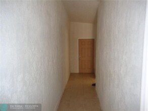 2204 Atlanta St-Unit -4 in Hollywood, FL - Building Photo - Building Photo