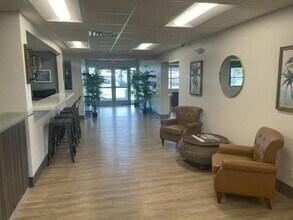 4126 74th Pl N in Riviera Beach, FL - Building Photo - Building Photo