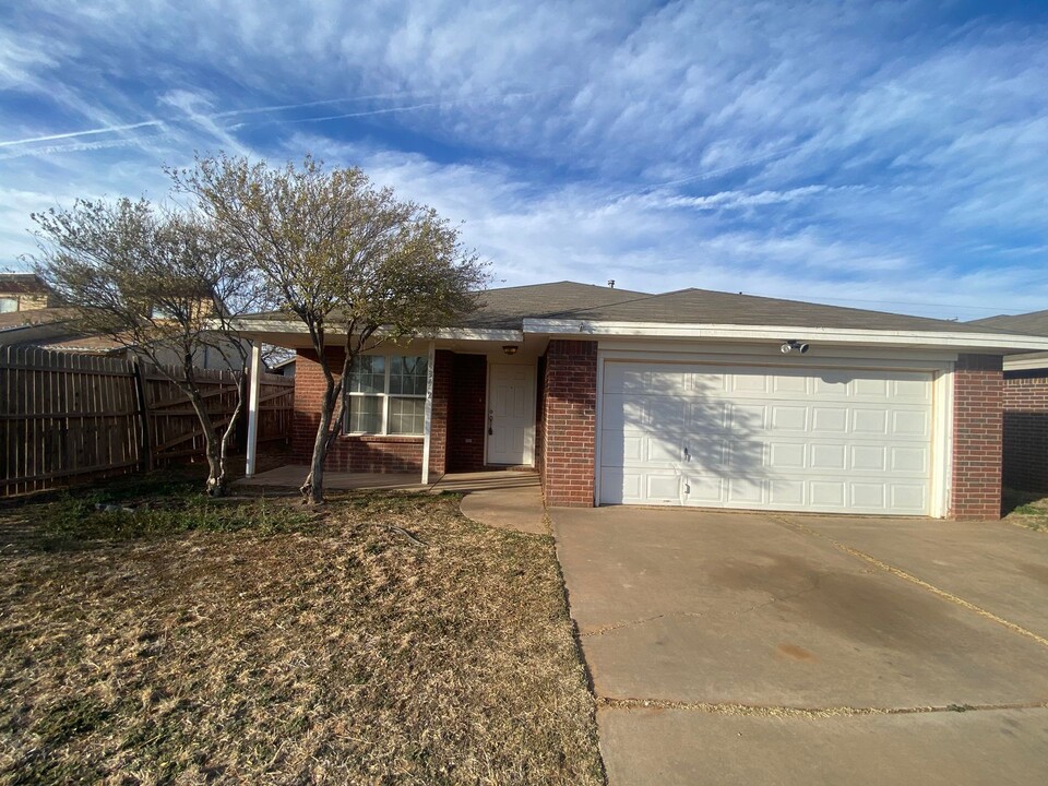 4434 Jarvis St in Lubbock, TX - Foto de edificio