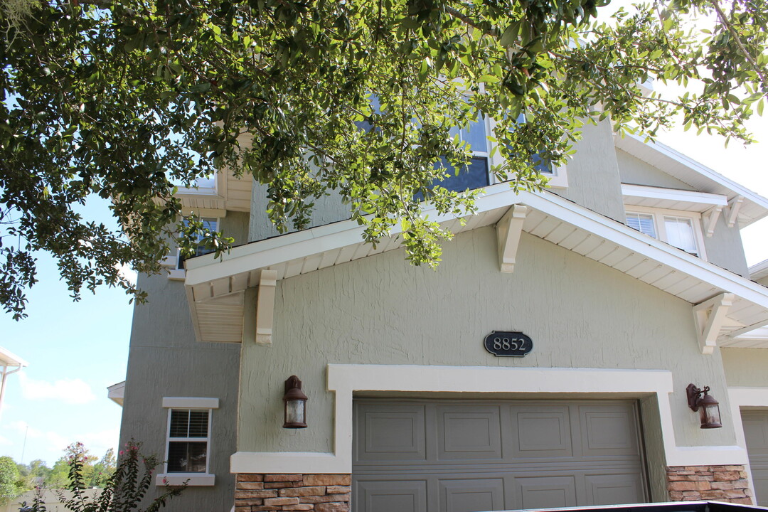 8852 Shell Island Dr in Jacksonville, FL - Foto de edificio
