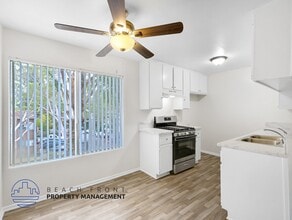 1547 W 261st St in Harbor City, CA - Foto de edificio - Building Photo