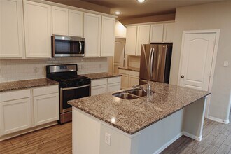 25818 Boxwood Hedge Ln in Tomball, TX - Foto de edificio - Building Photo