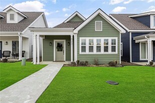 923 NE Hts Ln in Bentonville, AR - Building Photo