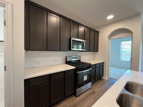 8521 Wellspring Loop in Round Rock, TX - Foto de edificio - Building Photo