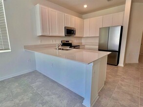 3063 Chantilly Dr in Davenport, FL - Building Photo - Building Photo