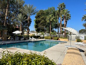 5166 S Jones Blvd in Las Vegas, NV - Building Photo - Building Photo