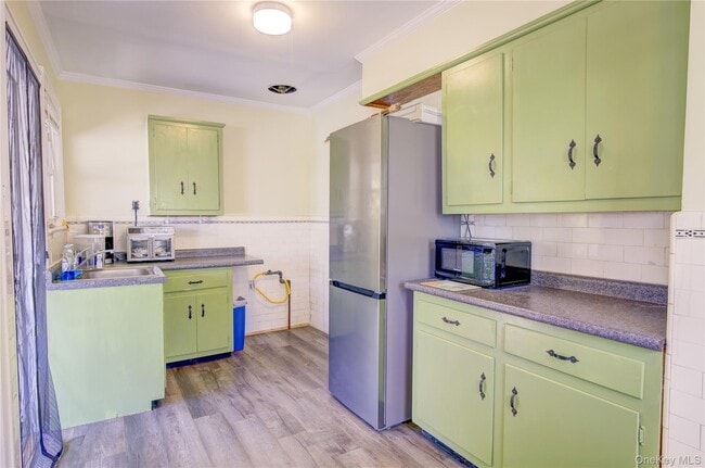 105 Illinois Ave in Long Beach, NY - Building Photo - Building Photo