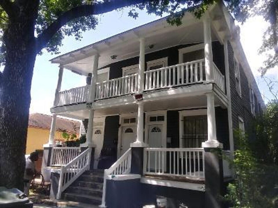 1106 E 33rd St in Savannah, GA - Building Photo