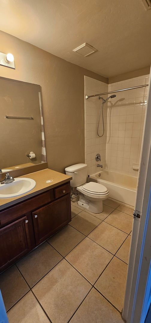 4645 24th St SW in Lehigh Acres, FL - Building Photo - Building Photo