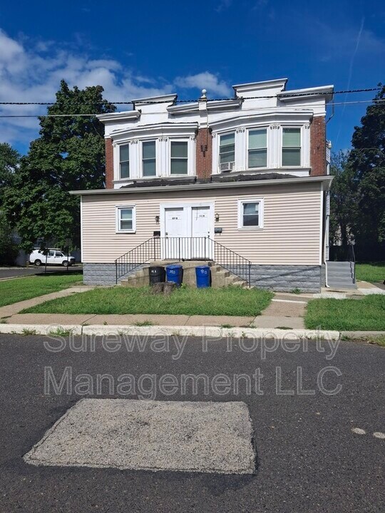 401-403-403 Champion Ave in Oaklyn, NJ - Building Photo