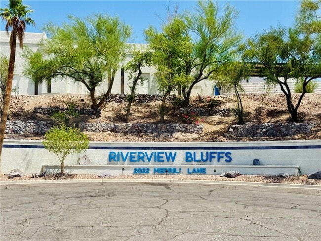 2022 Merrill Ln in Bullhead City, AZ - Building Photo - Building Photo