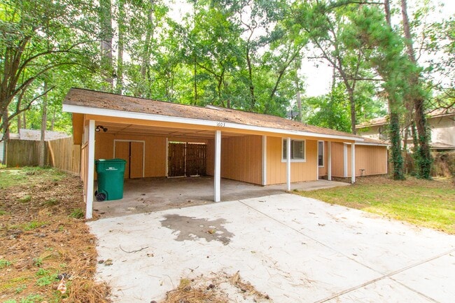 1603 N Red Cedar Cir