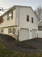 29 Montano Rd in Enfield, CT - Building Photo - Building Photo