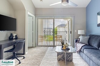 1799 FM 528 Rd in Webster, TX - Foto de edificio - Building Photo