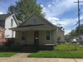 1180 6th St NW in Grand Rapids, MI - Building Photo