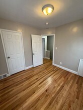 2350 Hunter Pl SE in Washington, DC - Building Photo - Building Photo
