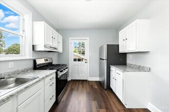 1810 Berkley Ave, Unit 1st Floor in Cincinnati, OH - Building Photo - Building Photo