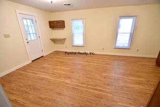 308 Wood St in Wind Gap, PA - Foto de edificio - Building Photo
