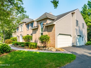 24 Forest Dr in Voorheesville, NY - Building Photo - Building Photo