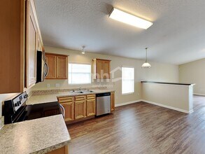 6398 Rising Sun Dr in Jacksonville, FL - Building Photo - Building Photo