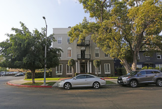 Carlton Canyon Apartments in Los Angeles, CA - Building Photo - Building Photo