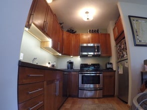 4732 Grand Ave S, Unit 201 in Minneapolis, MN - Foto de edificio - Building Photo