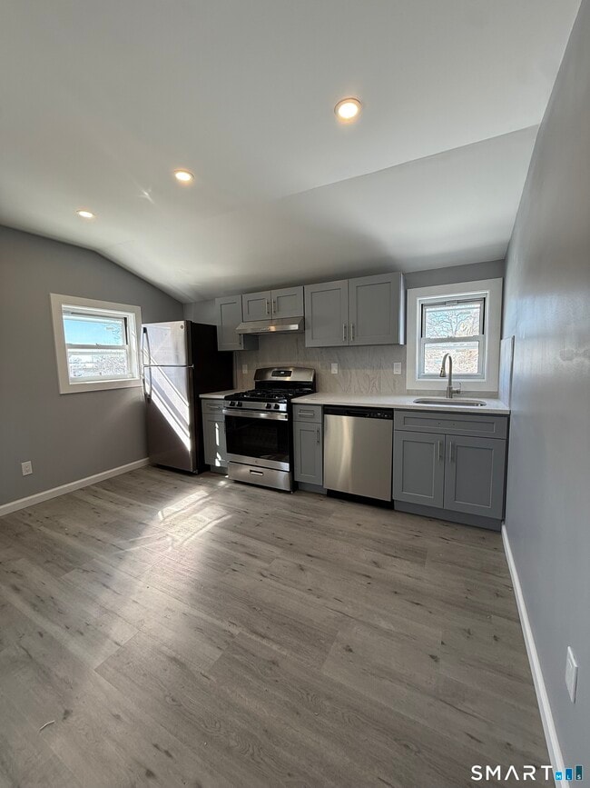 property at 1637 South Ave