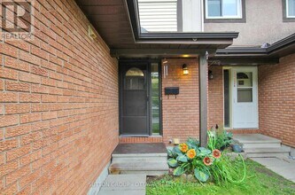75 Clarkson Crescent in Ottawa, ON - Building Photo - Building Photo