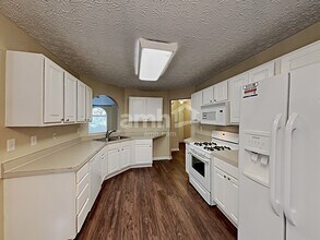 2656 Lake Park Bnd in Acworth, GA - Building Photo - Building Photo