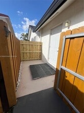 14813 SW 171st Ter, Unit Efficiency in Miami, FL - Building Photo - Building Photo