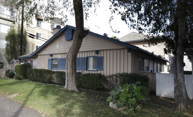 6722 Whitsett Ave in North Hollywood, CA - Building Photo - Building Photo