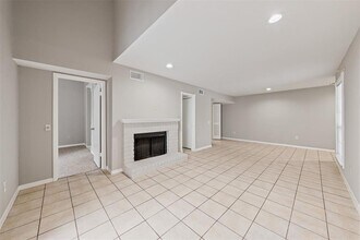 9809 Richmond Ave. in Houston, TX - Building Photo - Building Photo