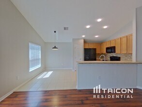 5701 Sheer Bliss Loop in Land O Lakes, FL - Building Photo - Building Photo