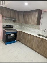 26 Senwood St in Brampton, ON - Building Photo - Building Photo