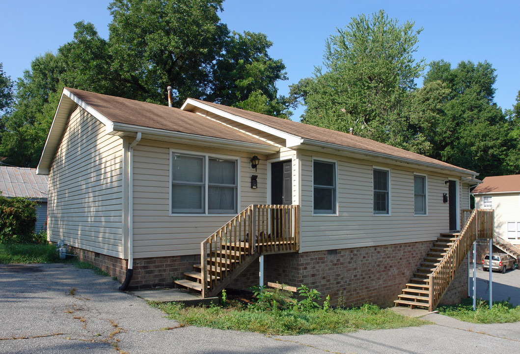 939-941 Council St in High Point, NC - Building Photo