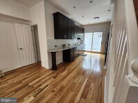 2327 S Rosewood St photo'